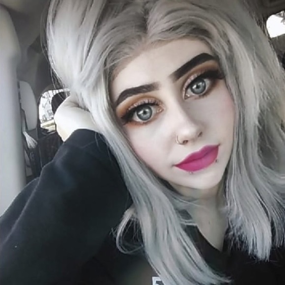 Meet your Posher, Shawna - Picture 1 of 1